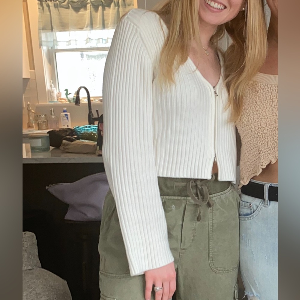 GARAGE ZIP SWEATER